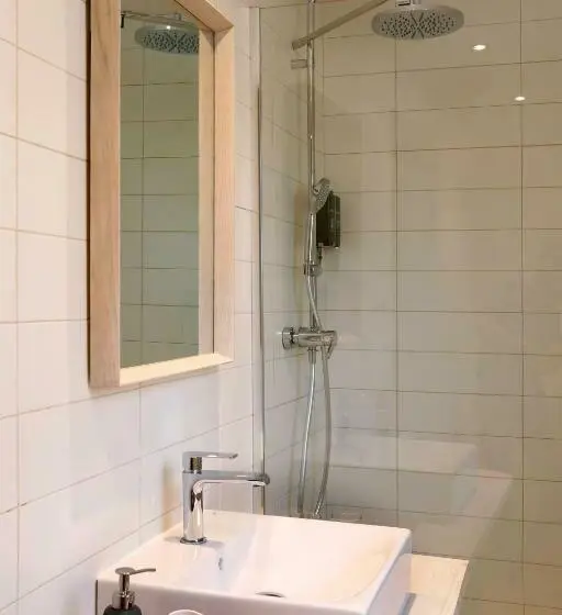 اتاق استاندارد سه نفره, Hostal Ses Negres