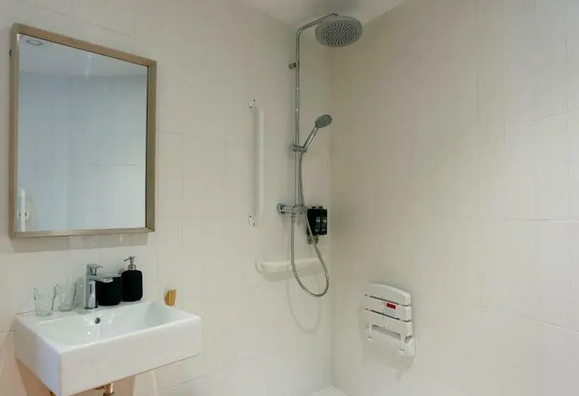 اتاق استاندارد برای معلولان, Hostal Ses Negres