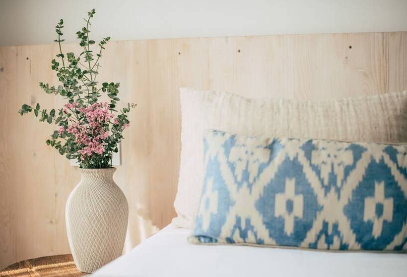 Номер Стандарт Вид на Море, Hostal Ses Negres