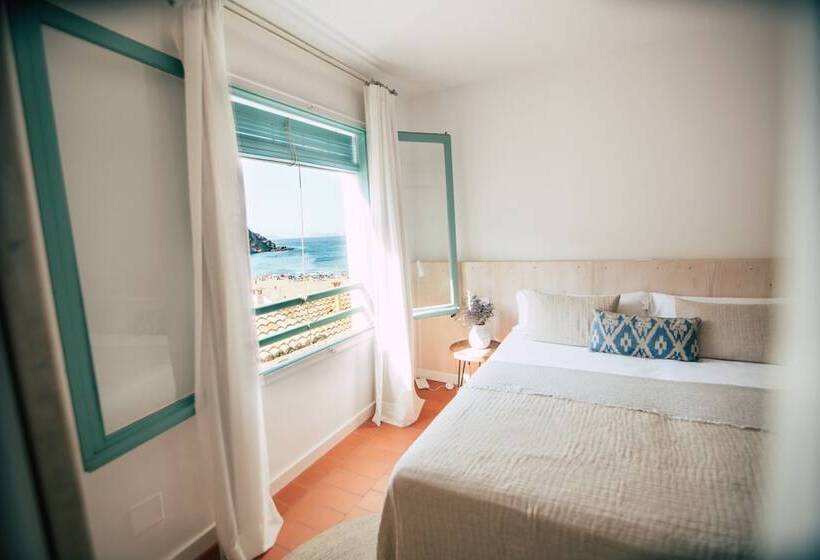 带海景的标准房, Hostal Ses Negres