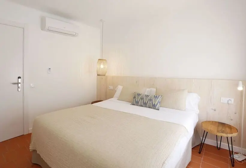 اتاق استاندارد, Hostal Ses Negres