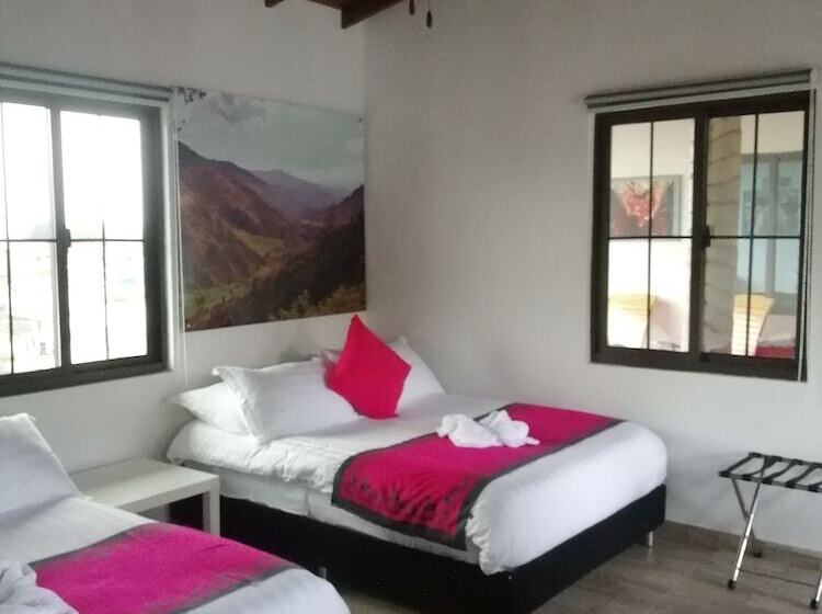 标准间, La Tia Emiss