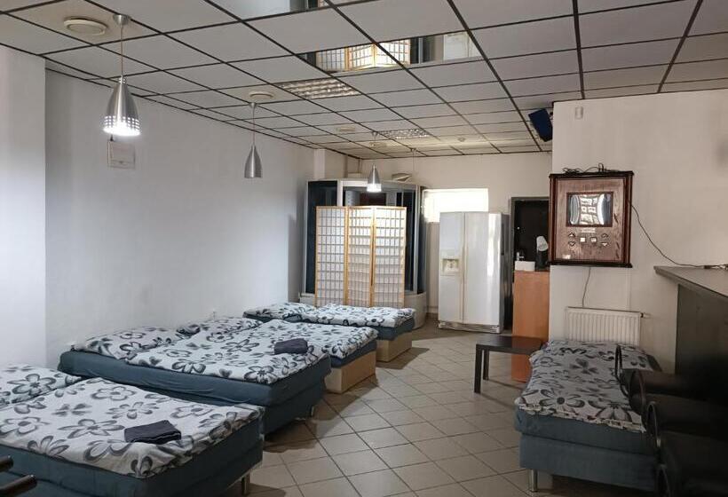 تختخواب در اتاق مشترک, U Betty   Ostrava Centrum