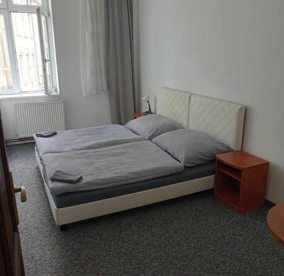 غرفة قياسية حمام مشترك, U Betty   Ostrava Centrum