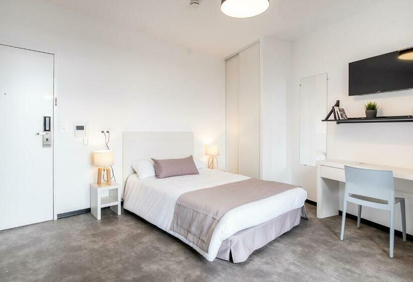 استودیوی استاندارد, Student Factory Bordeaux Armagnac