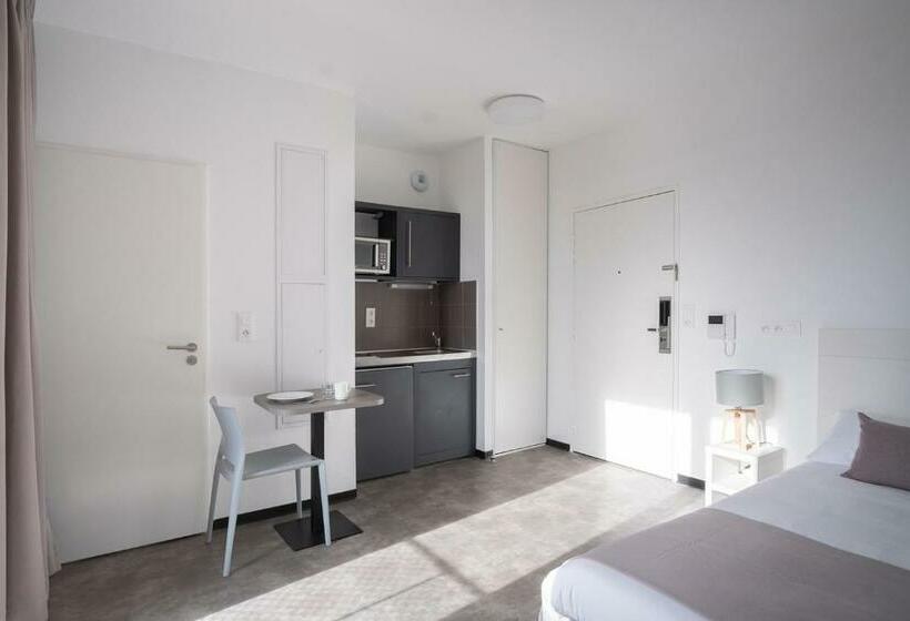 استودیوی استاندارد, Student Factory Bordeaux Armagnac