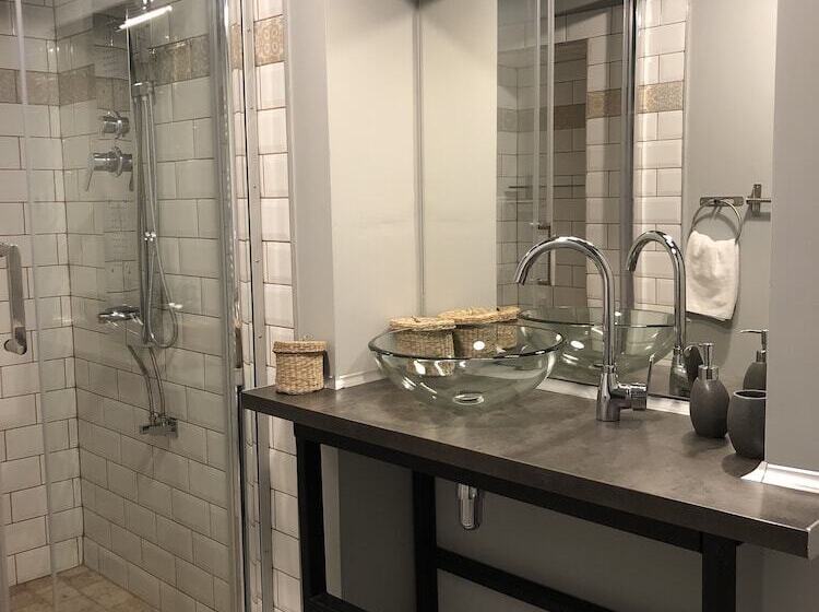 Номер Стандарт, Poet Pastior Residence