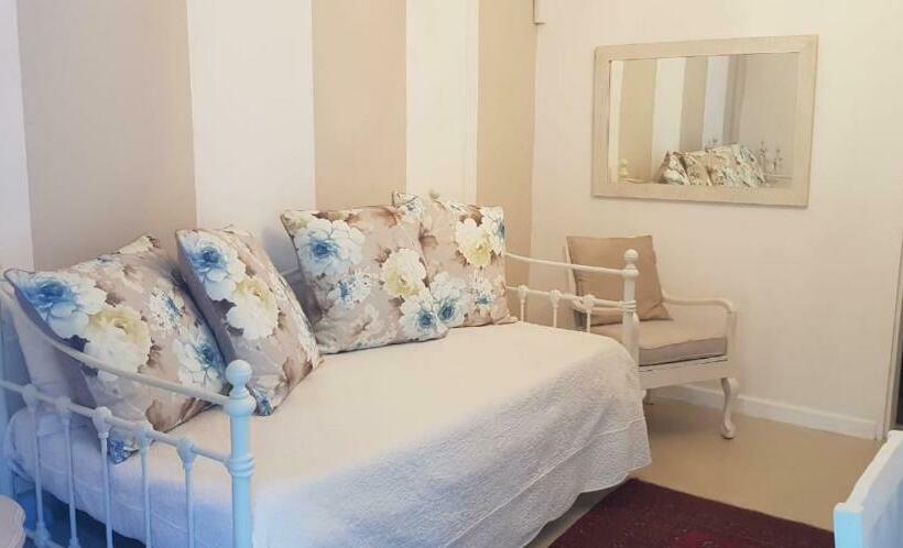 חדר דלוקס, Mulberry Place