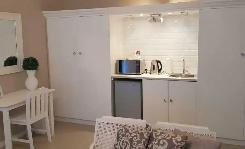 デラックスルーム, Mulberry Place