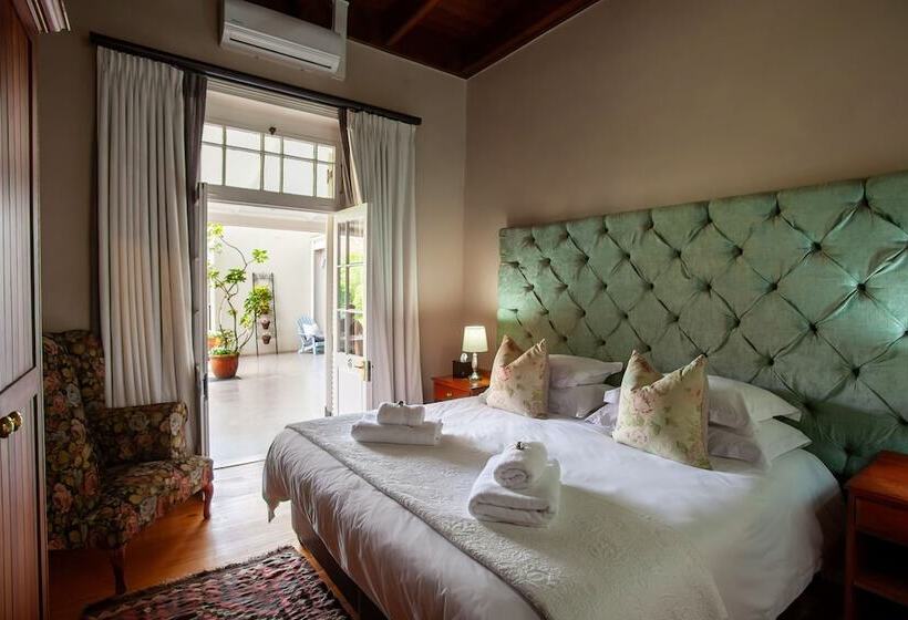Номер Deluxe, The Habit Guesthouse