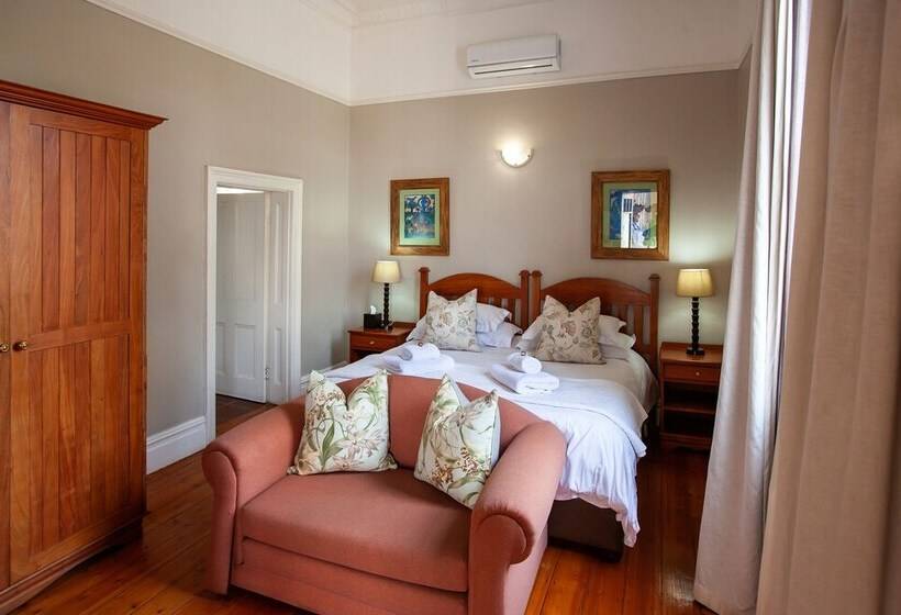 Номер Deluxe, The Habit Guesthouse