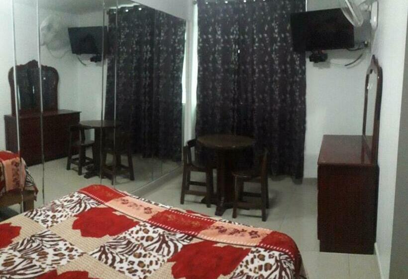 اتاق لوکس, Hostal Sueños