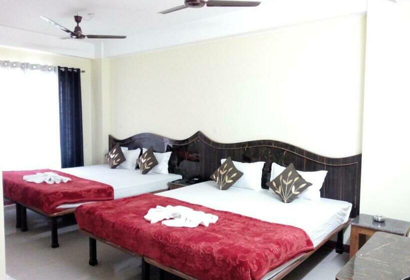 اتاق لوکس چهار تخته, Niladrii Galaxy