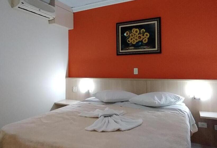 חדר דלוקס, Sokulski Park