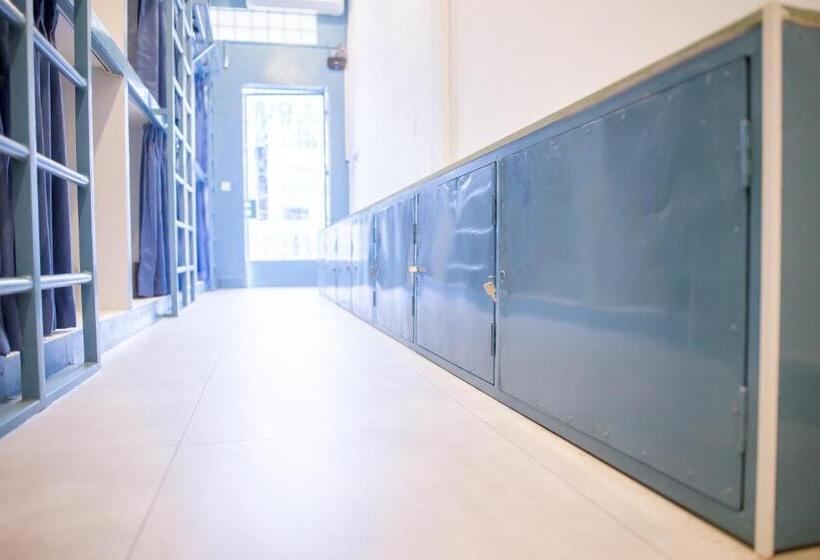 ルームシェアのワンベッド, The Big Easy Phnom Penh