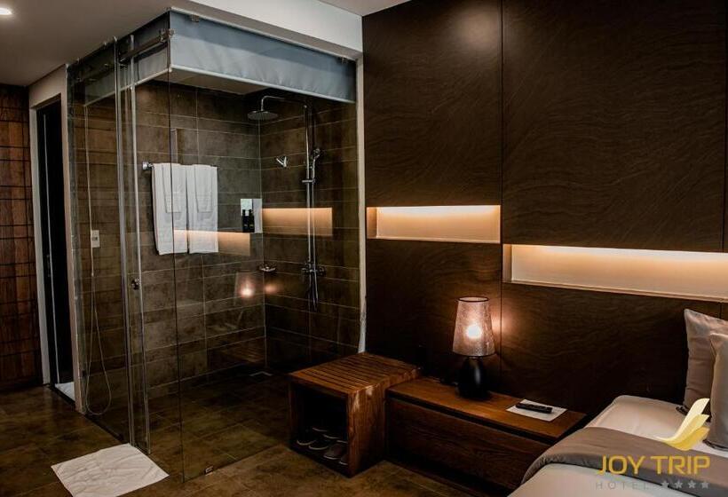 سوییت جونیور با چشمانداز دریا, Joy Trip Hotel & Spa Nha Trang