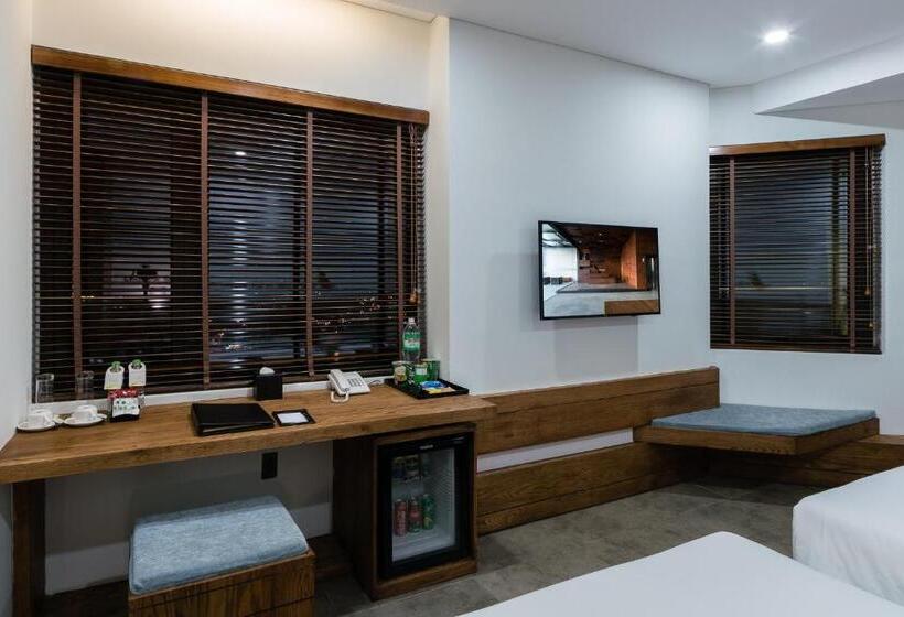 اتاق استاندارد با چشمانداز شهر, Joy Trip Hotel & Spa Nha Trang