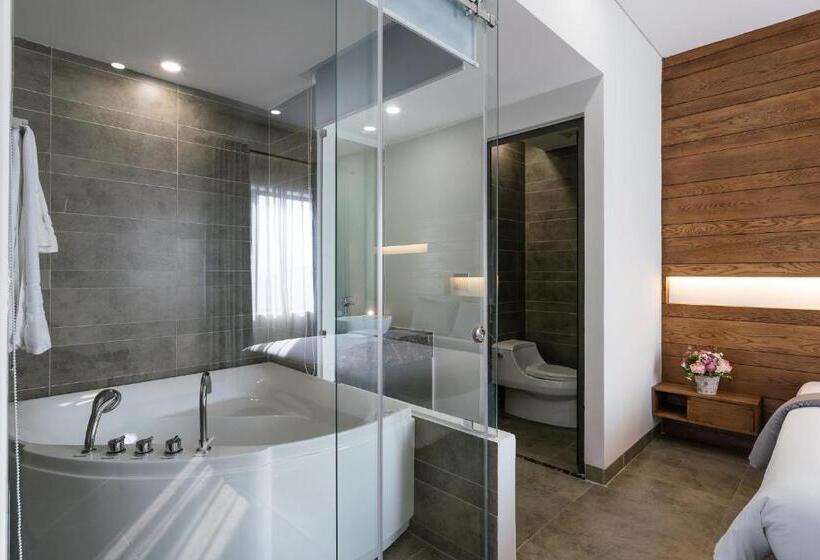 سوییت خانوادگی, Joy Trip Hotel & Spa Nha Trang