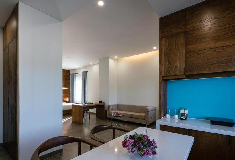 سوییت خانوادگی, Joy Trip Hotel & Spa Nha Trang