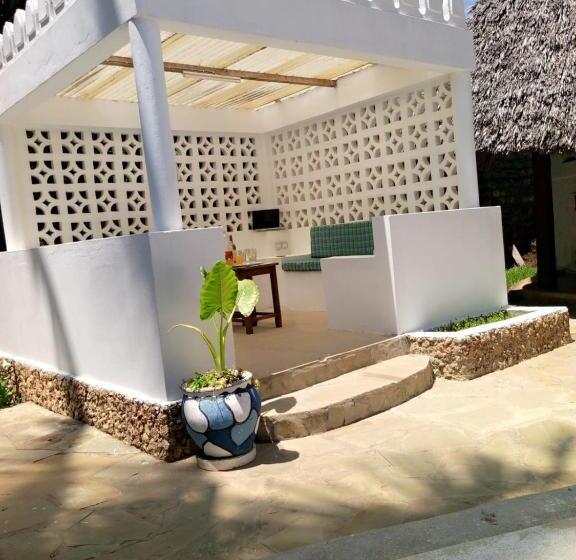 اتاق استاندارد با تخت بزرگ, Tahira Villa