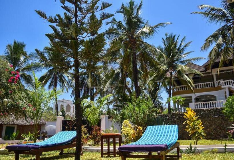 آپارتمان 3 خوابه, Tahira Villa