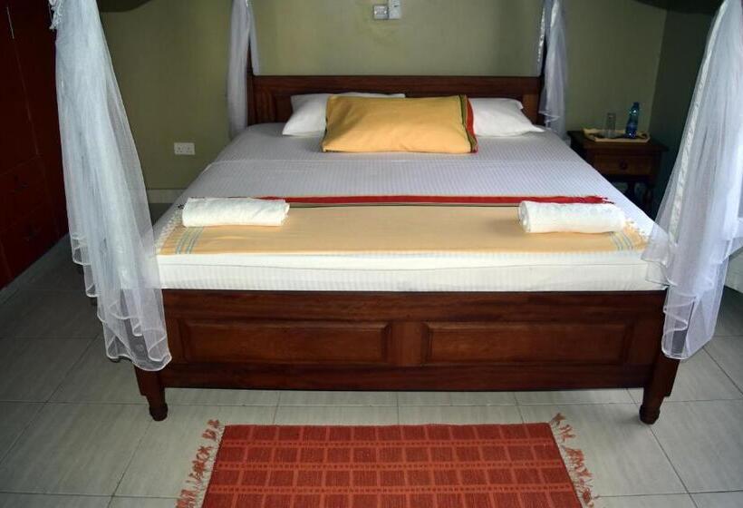 اتاق استاندارد با تخت بزرگ, Tahira Villa