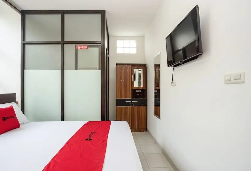 スタンダードルーム, Reddoorz Near Eka Hospital Bsd City