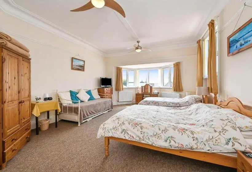 ファミリールーム, Trevarner Guest House