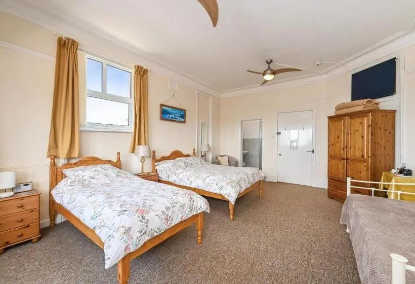 ファミリールーム, Trevarner Guest House