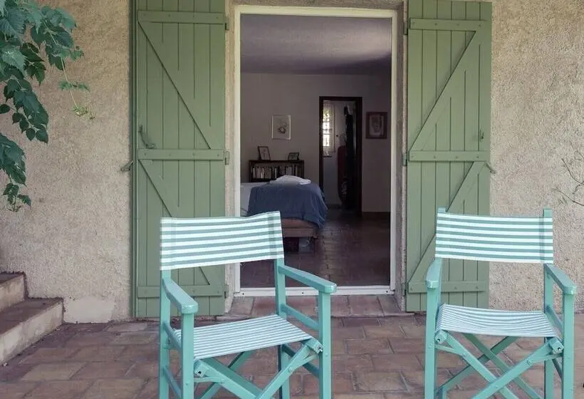 اتاق راحتی سه تخته, Villa Fontane Provence