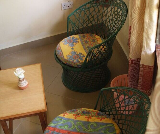 اتاق استاندارد با چشم‌انداز باغ, African Village