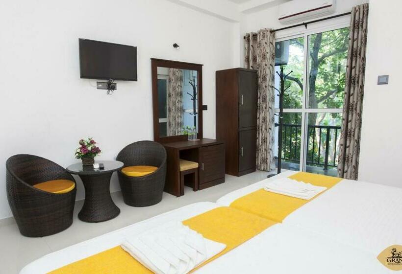 デラックスルーム, Grand Detagamuwa