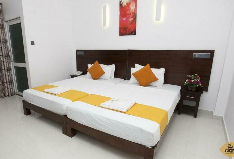 デラックスルーム, Grand Detagamuwa