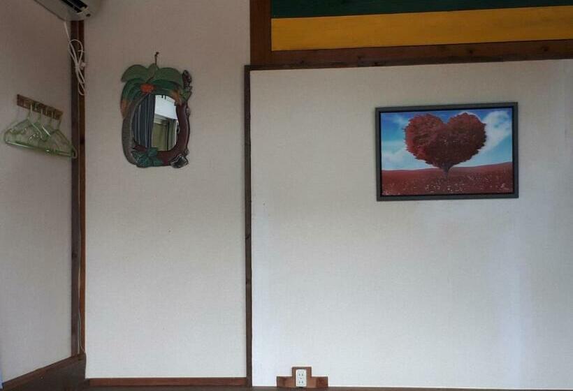 غرفة قياسية رباعية حمام مشترك, Backpackers Guesthouse Border