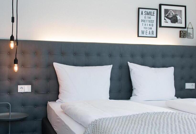 Quarto Premium, Der Grüne Baum