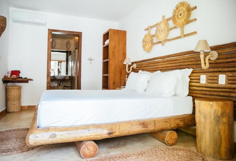 سوییت با چشم‌انداز استخر, Villamag