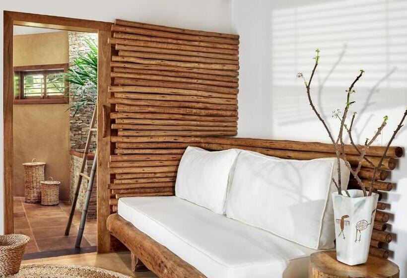 سوئیت با تخت بزرگ, Villamag