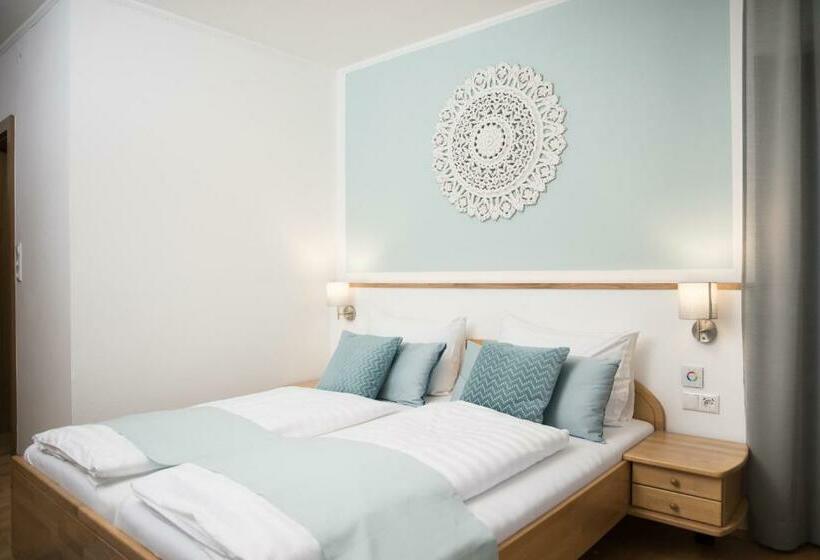 Номер Стандарт, Pension Auszeit Velden