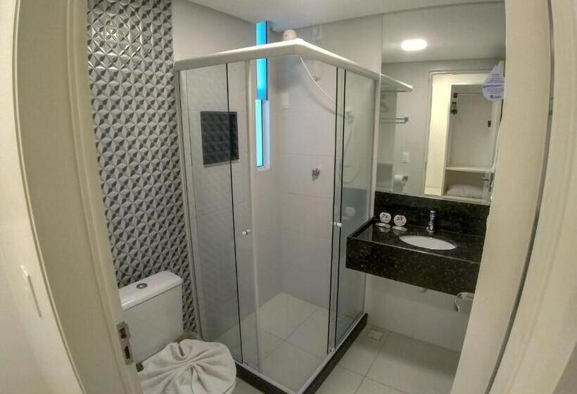 高级三人间, Jucazinho