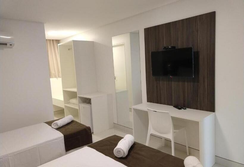 高级三人间, Jucazinho