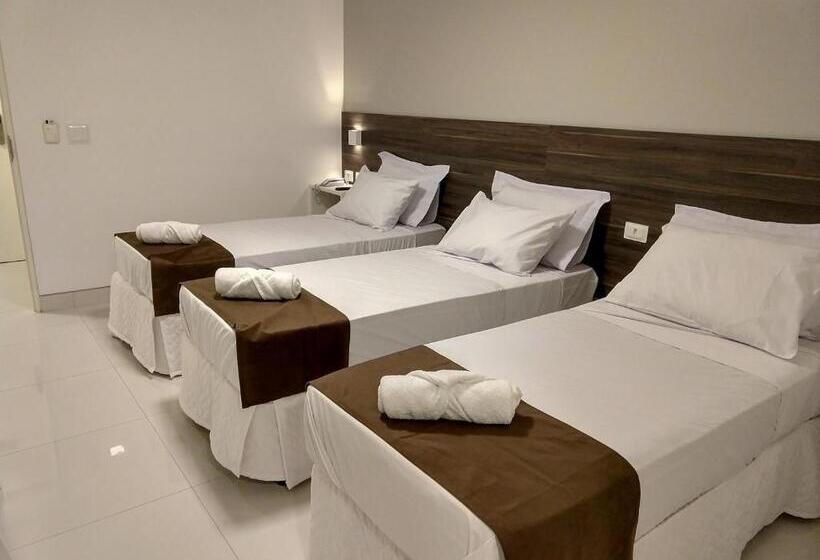 高级三人间, Jucazinho