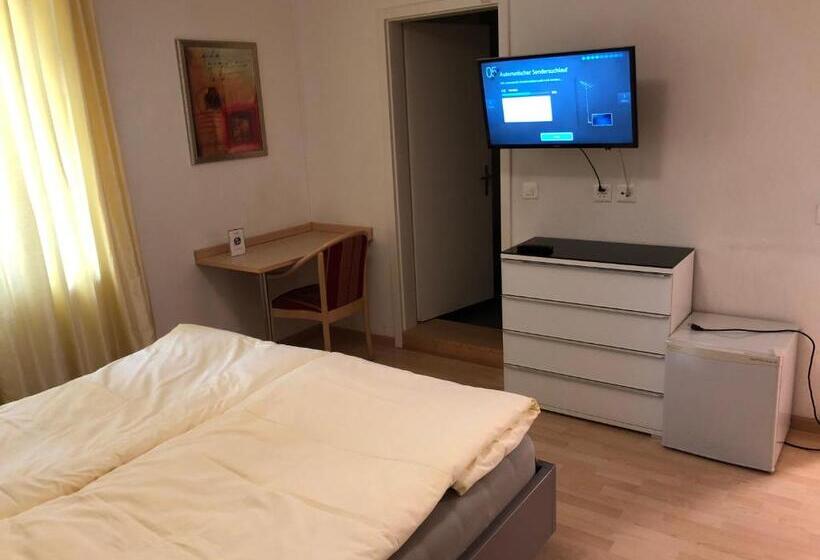 Standard Studio, Sass Apart