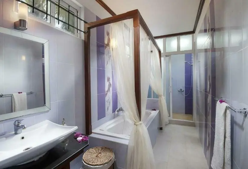 آپارتمان 2 خوابه, Talamba Blue