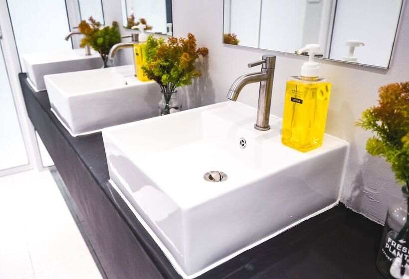 سرير فى غرفة مشتركه, Vibrant Hostel
