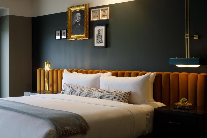 キングサイズベッドのスタンダードルーム, Cyrus Hotel, Topeka, A Tribute Portfolio