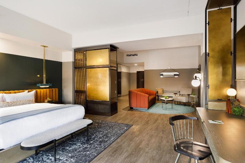 キングサイズベッドのデラックスルーム, Cyrus Hotel, Topeka, A Tribute Portfolio