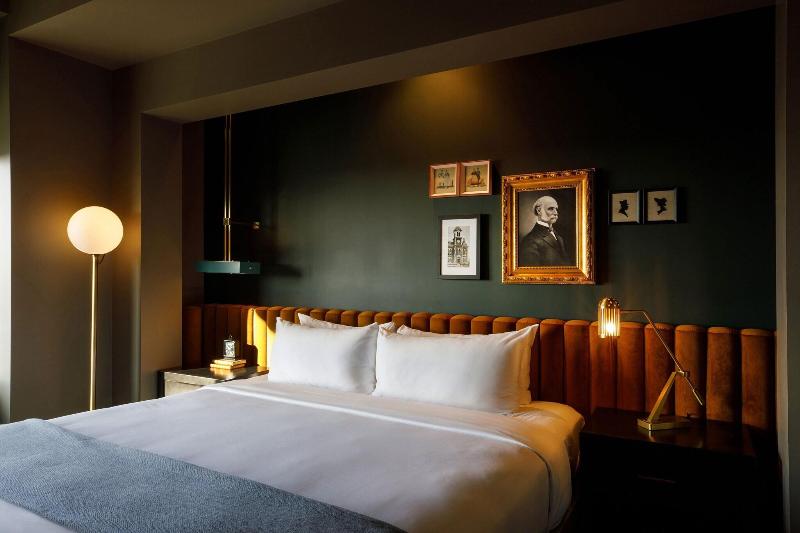 キングサイズベッドのスタンダードルーム, Cyrus Hotel, Topeka, A Tribute Portfolio