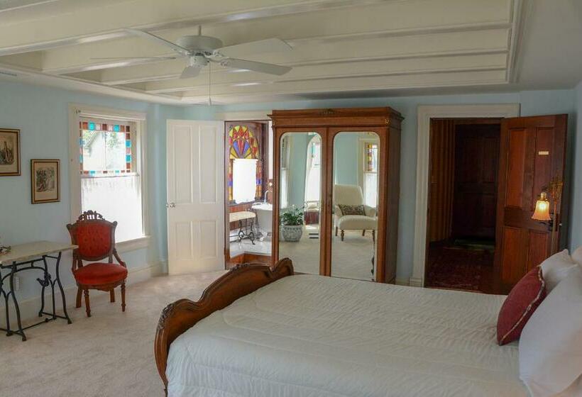 جناح ديلوكس, The Towers Bed & Breakfast