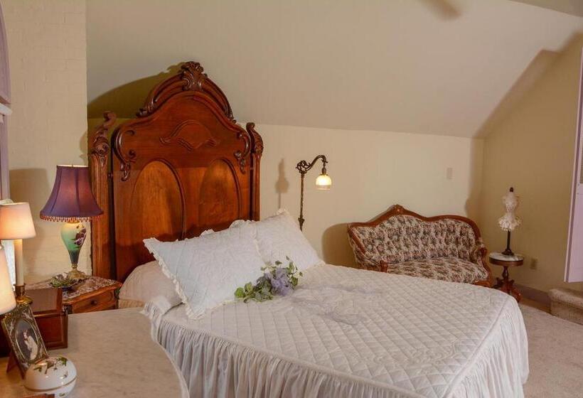 جناح, The Towers Bed & Breakfast