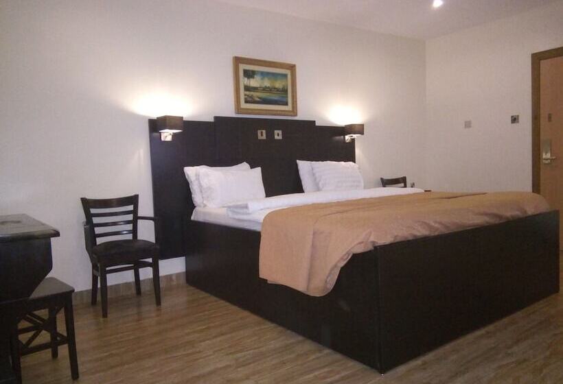 سوییت اجرایی, Eden Crest Hotel & Resort